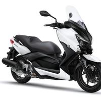 Xmax 125