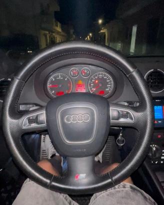 2 volanti per audi  A3 8p 