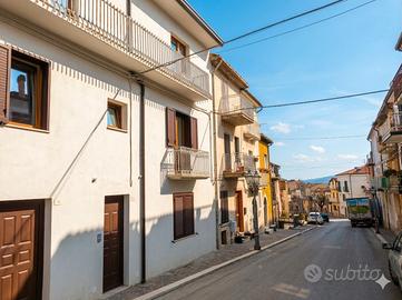 VIA ROMA - BILOCALE appena RISTRUTTURATO