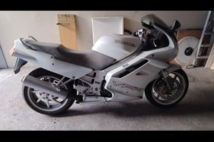 Honda VFR 750 f RC 36