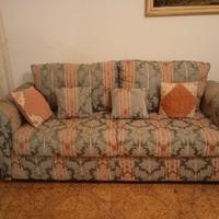 Divano 3 posti ben tenuto - Comodo e robusto