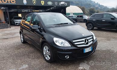 Mercedes-benz B 180 BlueEFFICIENCY Sport