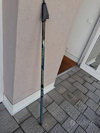 Canna da pesca in carbonio.