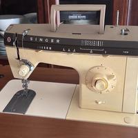 macchina da cucire SINGER mod. 7108, con mobile
