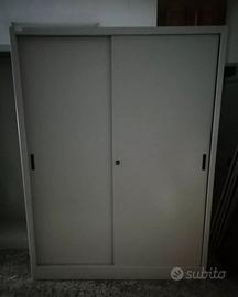 Armadio metallico da ufficio