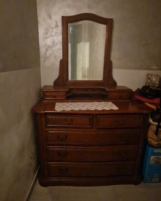Armadio in legno 