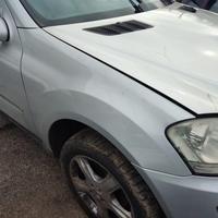 Parafango destro MERCEDES-BENZ ML 320 del 2006