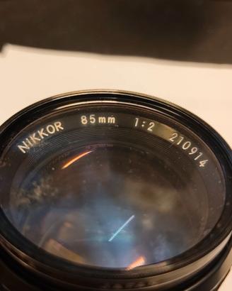 nikkor 85mm f/2.0 ai