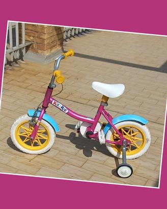 Bicicletta da bambina con rotelle 