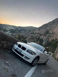BMW118d cabrio attiva 143CV - 2010 -cambio manuale