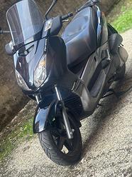 Yamaha X-Max 250 usata in vendita