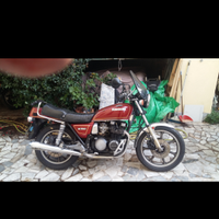 Vendesi Kawasaki kz 750