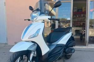 Beverly 350 ST ABS ASR 2015