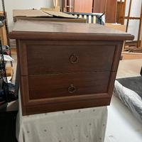 Camera da letto classica in legno massello