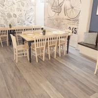 Pavimento in legno per salone elegante