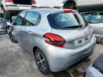 Ricambi Peugeot 208 1.6 HDi del 2017