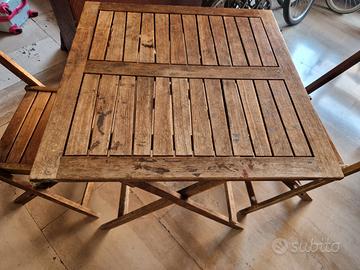 Tavolo quadrato in legno di acacia con 2 sedie