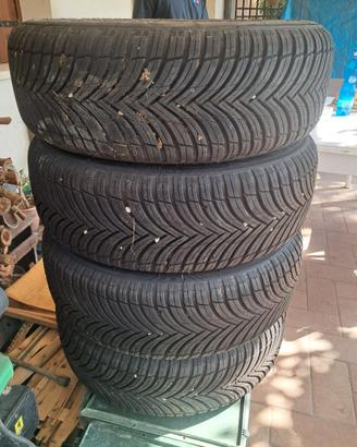 4 Pneumatici All Season BF Goodrich 215/55R16