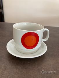 Tazza vintage con piattino