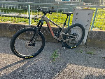 Santa Cruz Megatower V2 kit S taglia M