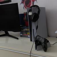 PlayStation 5 + accessori + monitor Samsung g3