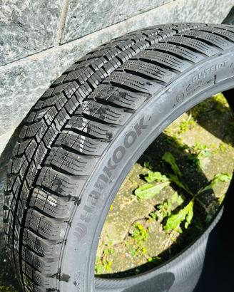 4 pneumatici 255/35 R20 97 W Hankook Winter M+s