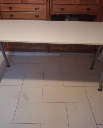 Scrivania IKEA GALANT