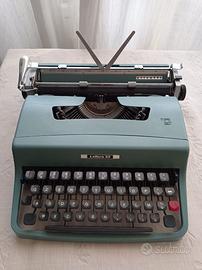 Macchina da scrivere Olivetti Lettera 32
