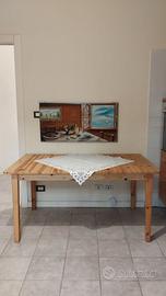 Tavolo color legno naturale