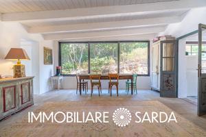 Tenuta di 9 ettari con antico casale ristrutturato