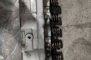 Testa nuova completa+kit guarniz 4d56 mitsubishi