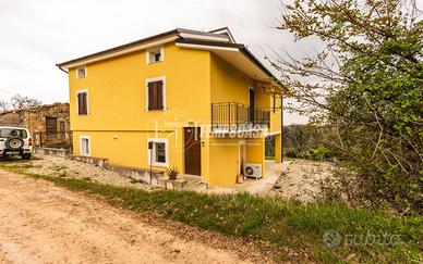 Soluzione indipendente a Parolito su tre livelli e