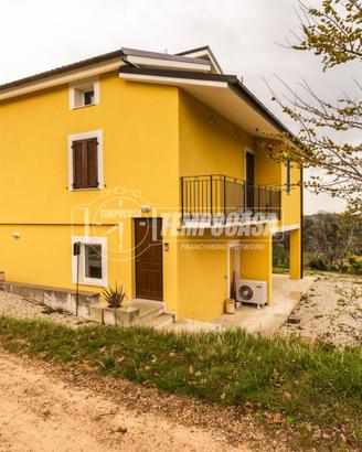 Soluzione indipendente a Parolito su tre livelli e