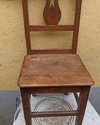 scrittoio con sedia