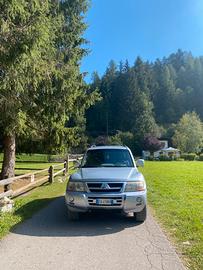 Mitsubishi pajero 2.5 2004