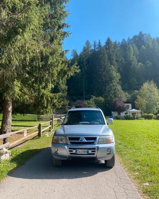 Mitsubishi pajero 2.5 2004