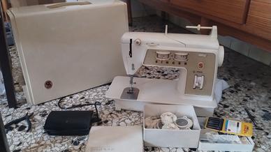 Macchina da cucire Singer 740 vintage