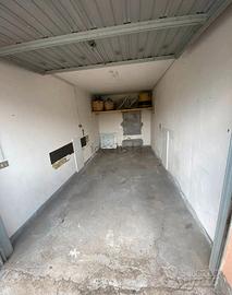 Garage boxe autorimessa magazzino