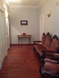 Stanza uso ufficio