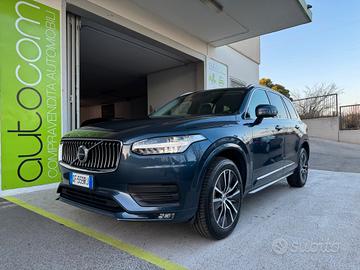 Volvo XC 90 XC90 B5 AWD GEARTR MOMENTUM HYBRID GAR