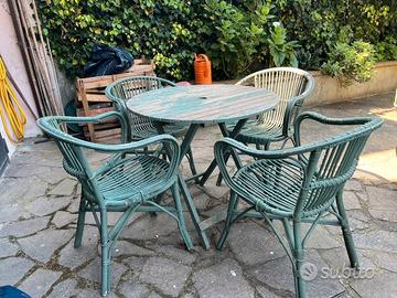 Set bambù vintage tavolo e sedie verde shabby
