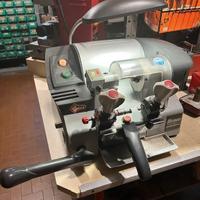 DUPLICATRICE CHIAVI PROFESSIONALE