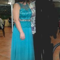 vestito cucito a mano