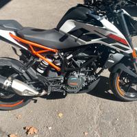 Ktm Duke 125 incidentata