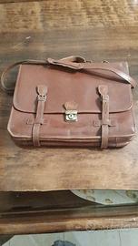 Valigetta anni ‘90 integra in vera pelle