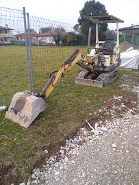 Miniescavatore Yanmar B17