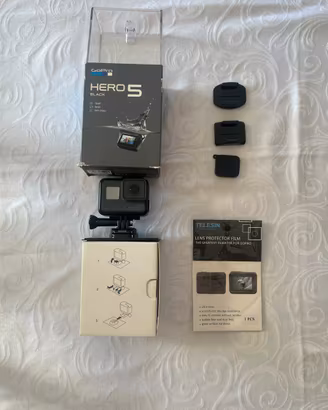 Go pro Hero 5 black + Kit accessori