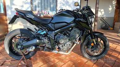 Honda cb650r black edition