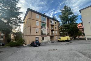 4 LOCALI A L'AQUILA
