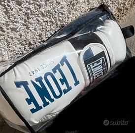 Guantoni marca Leone